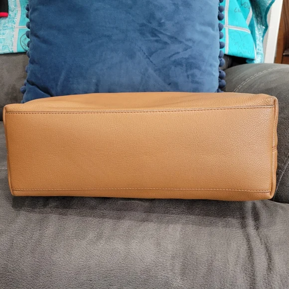 Michael Kors Brown Shoulder Bag New Medium Size - Picture 3 of 6